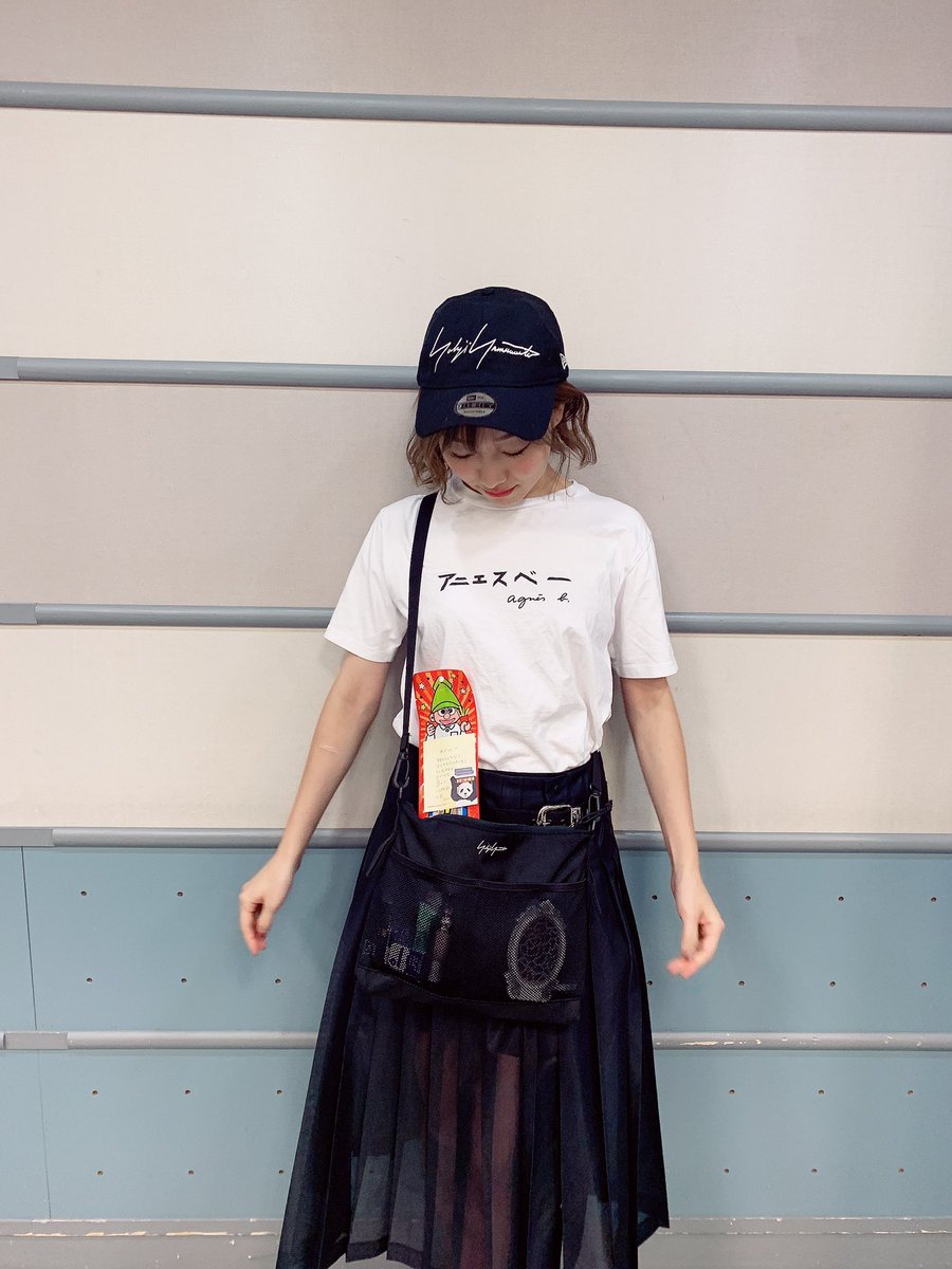 dasuwaikaa's tweet photo. 今日新婚ホヤホヤの丸山桂里奈さんがくれたイカソーメンが長すぎて、帰り道カバンからはみ出てた🦑🤣
#祝 #10000Tweet #末永い幸せのお裾分け💍 https://t.co/iOLW4iBRb1
