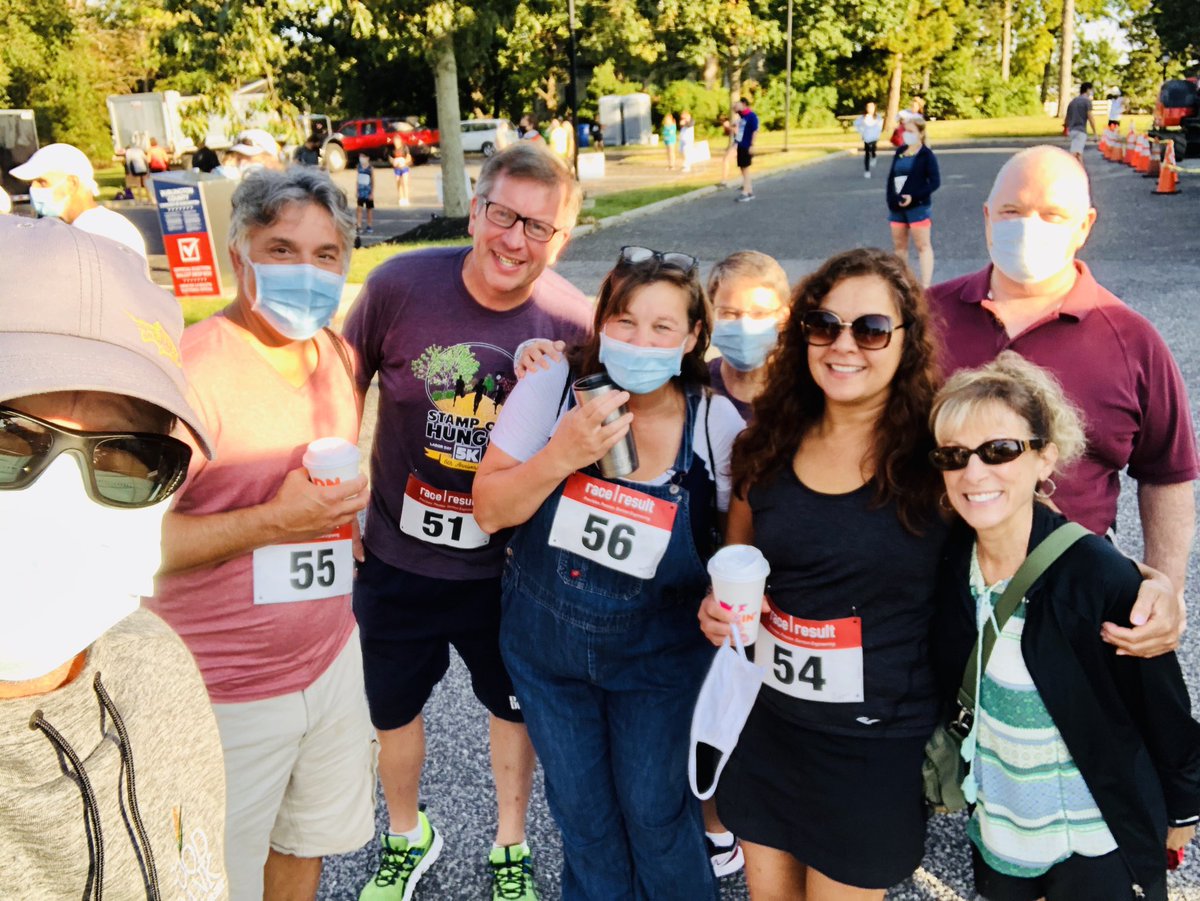 FredWasiak's tweet photo. Thank you @medford_of @Hunger5K and volunteers for your support to the @foodbankSJ! #StampOutHunger5k #MedfordVincentownRotarians #medfordnj #southjersey5k #fighthunger #EndHungerInSJ #NFLAlumni @ZalliesFreshKit https://t.co/wDFNcinFLO