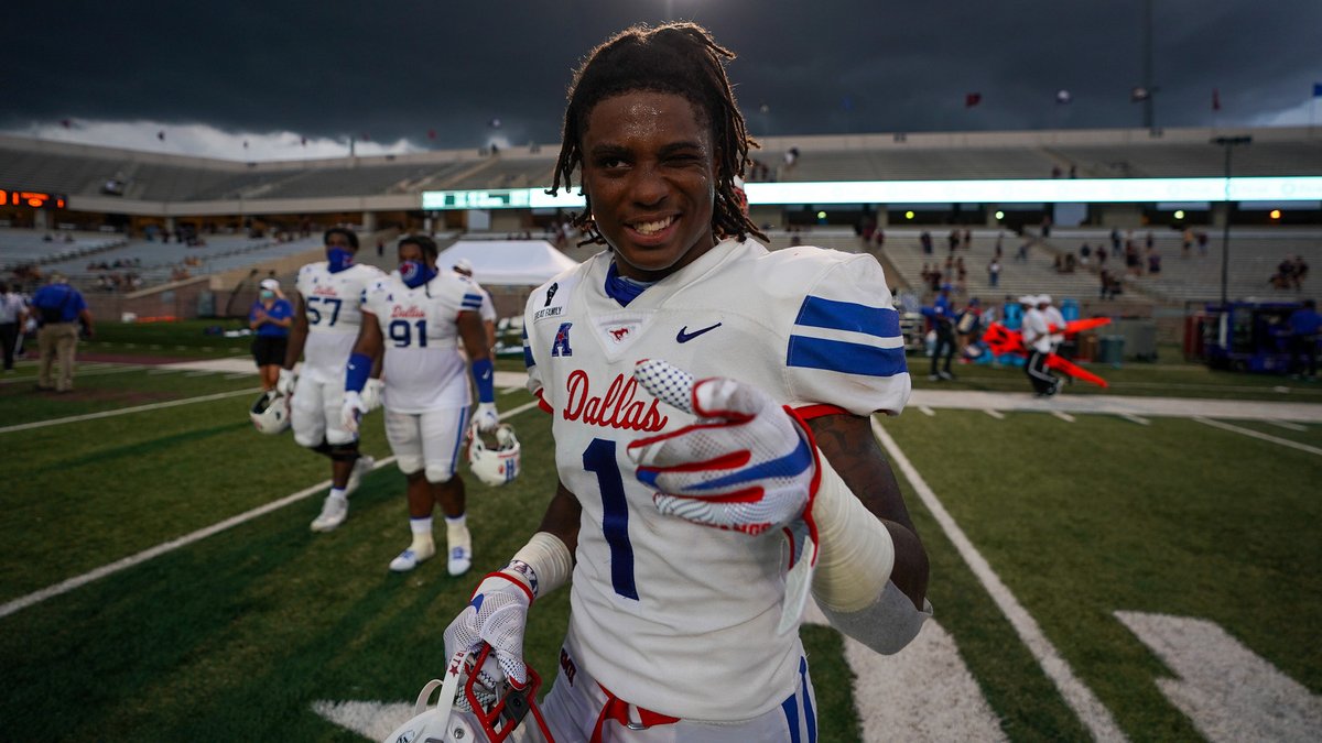 SMUFB's tweet photo. Victory Monday โ๏ธ (s/o @DallasStars, too!)
Long Weekend โ๏ธ
Have a day, Dallas! #TXSTbeat #PonyUpDallas https://t.co/a4wIvwuhVm