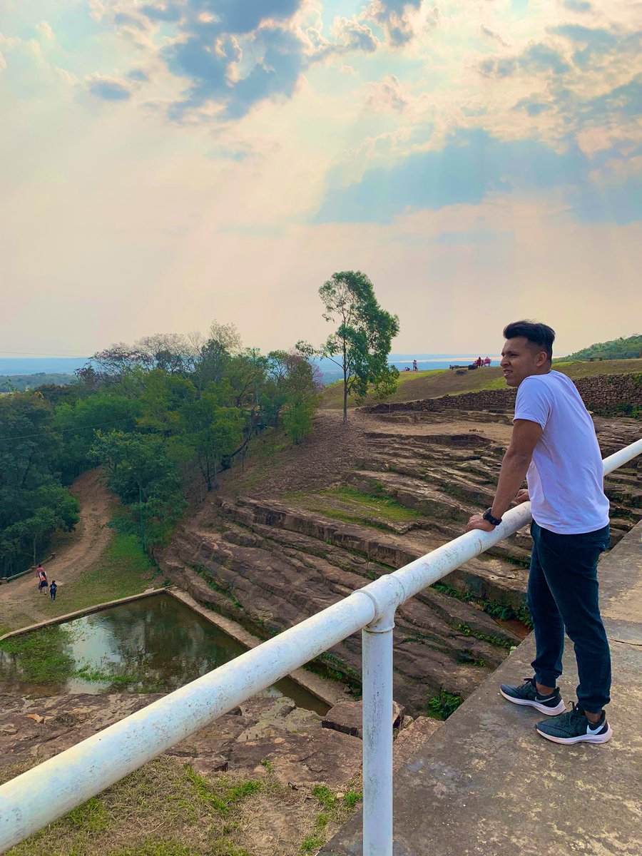 miguelitojb's tweet photo. Enforcarme en lo positivo de la vida 🥰 https://t.co/xHNlFwKIAY