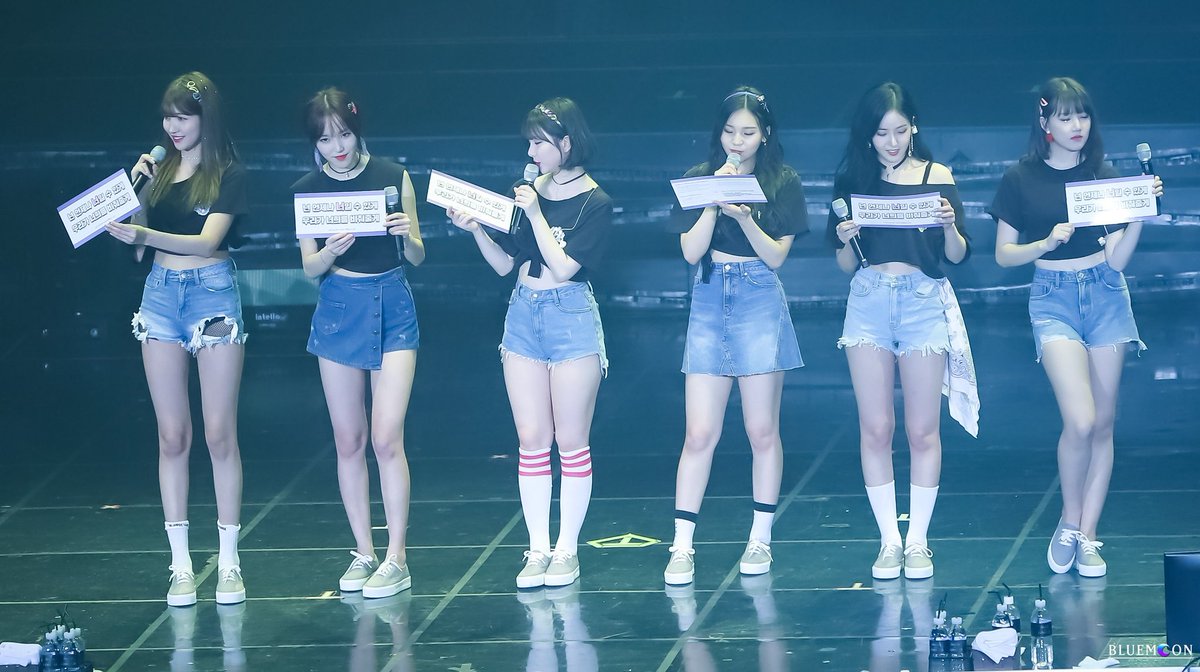 GFSquad__com's tweet photo. 2 years ago today!

2018 GFRIEND FIRST CONCERT
#Season_of_GFRIEND_Encore (180908)

#여자친구 #GFRIEND  @GFRDofficial https://t.co/jloRZoyiu9