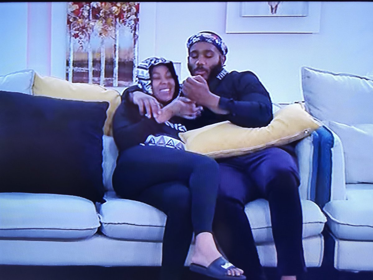 EminiSirboby's tweet photo. You called her A hoe.. we accepted
Said Kidd is a fuckboy, we accepted
Said she is a gold digger, we accepted 
They got strikes, we accepted
She got Dq, we accepted.
You are wailing for the GofundMe still?
What else do u want??
#BigBrotherNaijaLockdown #Kiddrica #Elites #Wayas https://t.co/jDUD5k0AoP