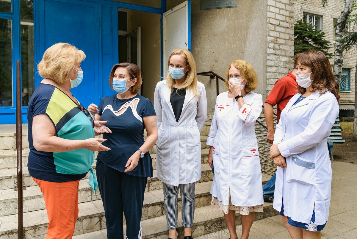 EU helps supply medical facilities in #Donetsk 🇺🇦 region w/ oxygen equipment => euneighbours.eu/en/east/stay-i….

🇪🇺🙌 18 hospitals received the equipment to help improve the health of severely ill patients, incl. those w/ #COVID19. 

#TeamEurope #MovingForwardTogether
#UNDPEUpartnership