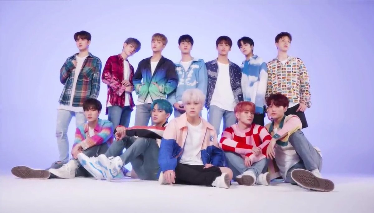 dreamyfluffy's tweet photo. Q: who's your fav?
Me: the one looking at the screen🙃
🤫💎 #TREASURE #HYUNSUK #JIHOON #YOSHI #JUNKYU #MASHIHO #JAEHYUK #ASAHI #YEDAM #DOYOUNG #HARUTO #JEONGWOO #JUNGHWAN #CHAPTER_TWO @treasuremembers https://t.co/UomN3vT4kM