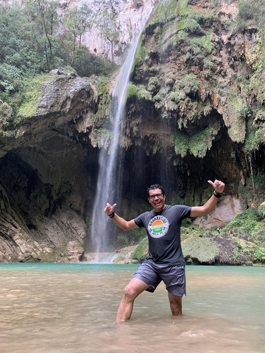 SER_ANG's tweet photo. Correr me ha llevado a lugares Maravillosos, Pero con este se Mamooooooo 😍🤩😍🤩 #Paraiso #chipitin #cascada #YoElegiCorrer #loverunsmile #Septiembre2020 #acaentrerunners https://t.co/ncvZKgiPCl