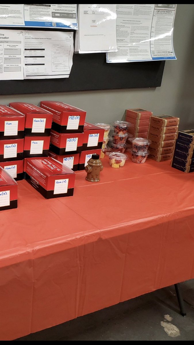 Thanks to all of our 1120 Assocites for all their hard work on this Labor Day! Subs,Single Pies,Fresh fruit and popsicles!@TammyColemanTHD <a href="/THDCaroHernandz/">Carolina Hernandez</a> <a href="/AmandaKincadeSE/">Amanda Kincade</a> <a href="/CharityPinckney/">charity pinckney</a> @Glaser_Matthew1 <a href="/EvansFelder/">Gloria Felder-Evans</a> <a href="/keithbranhamHD/">Keith Branham</a>