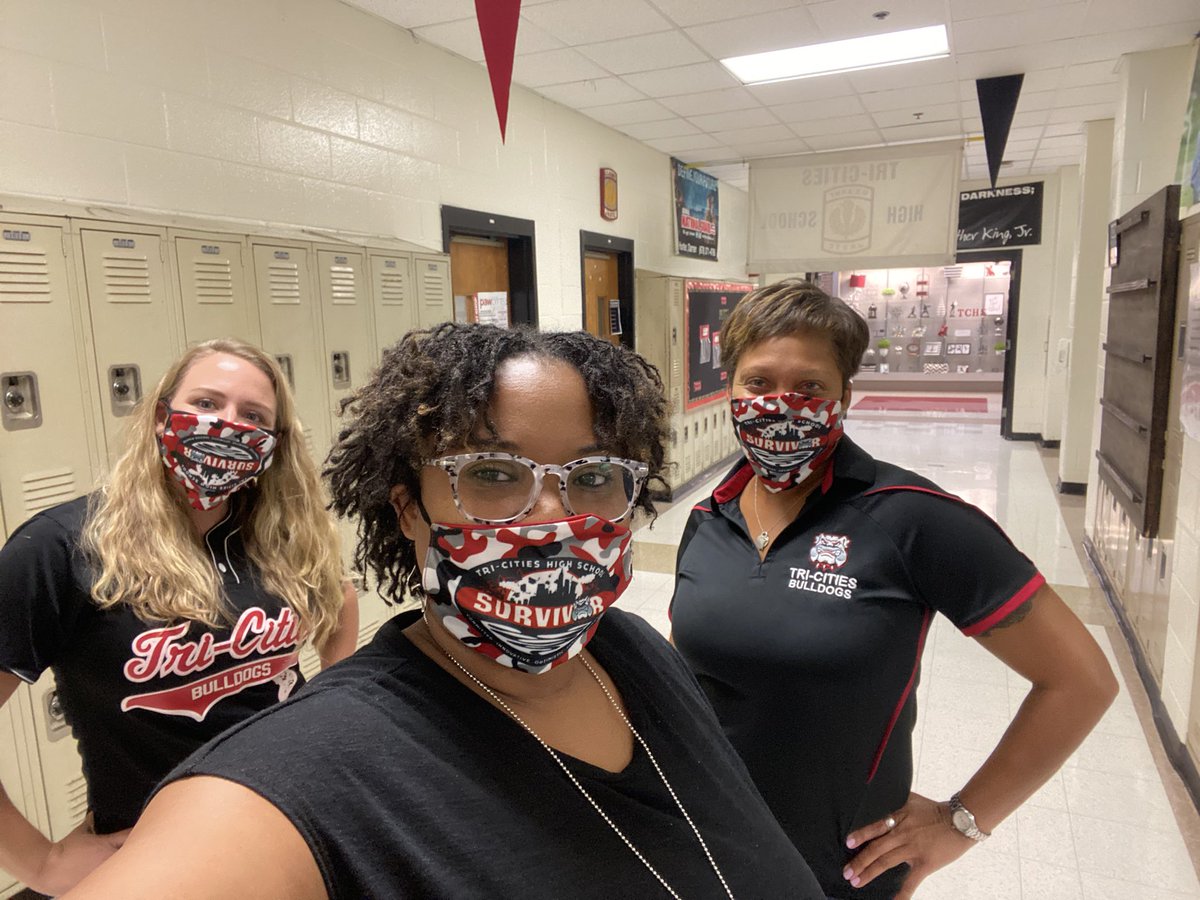 ShateenaLove's tweet photo. #FCSmaskup #SocialDistancing @FultonCoSchools @DrTamaraCandis @AshleighBuist https://t.co/QCuosgZzsF