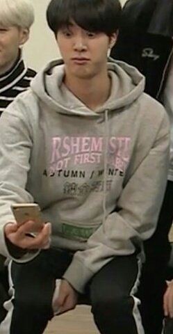 sb_kvsr's tweet photo. #Turkisharmylovesbangtan
Yeminle tweetleri böyle okuyorum jBZJSQKXBWKBSOANXKWPQXNX https://t.co/dCKj4LJHsp