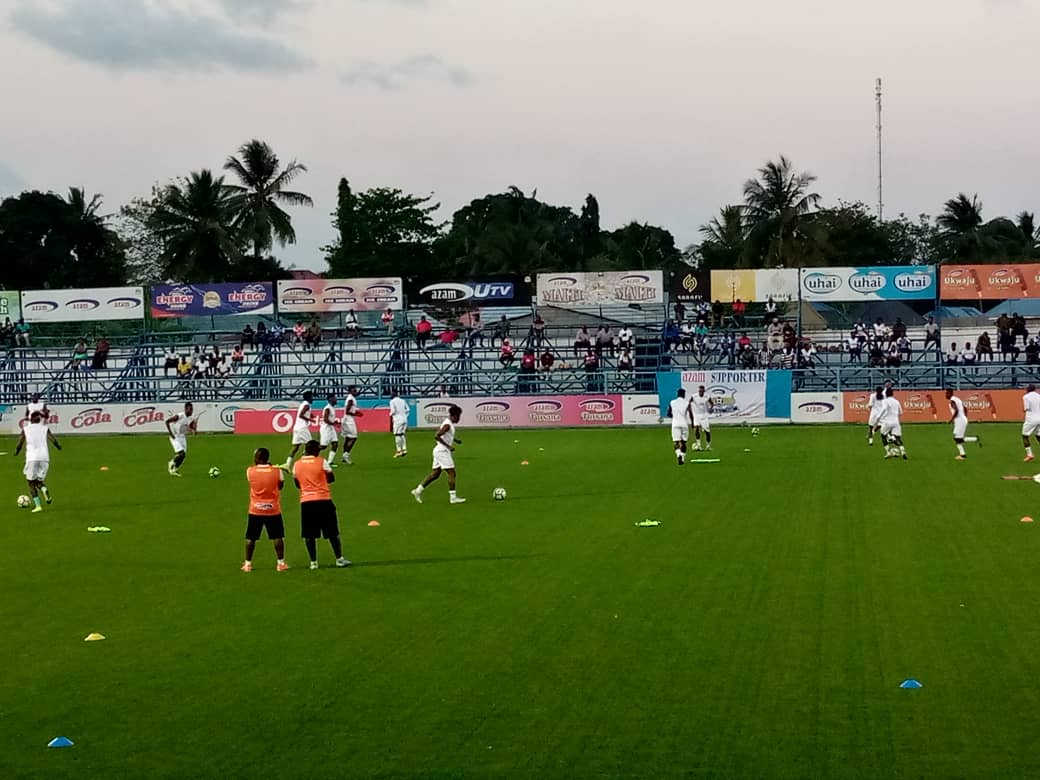azamtvtz's tweet photo. AZAM FC VS POLISI TANZANIA: Ni wakati wa kujiweka sawa kabla ya game itakayoanza saa 1:00 usiku.
Tuko LIVE #AzamSportsHD
#VodacomPremierLeague #LigiKuuTanzaniaBara #VPL #VPLUpdates #AzamFC #PolisiTanzania #AzamPolisi https://t.co/P2d6ukliNN