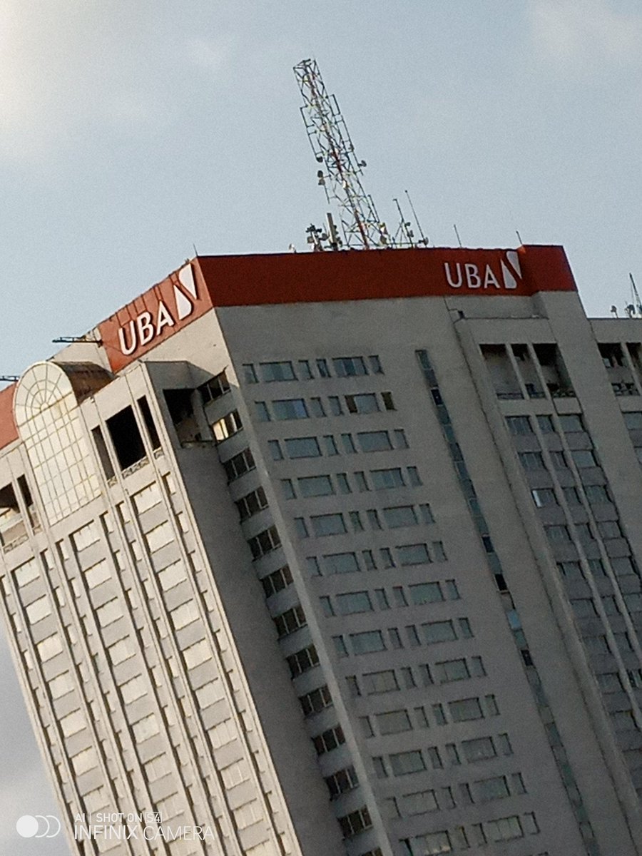Chigo_UK's tweet photo. I be iCon and I dey for Eko Bridge Traffic. Please, vote Laycon and Bank with @UBAGroup, the greatest African Bank. #BankWithUBA #LayconGoingNowhere #LayconOurMCM #LayconNeedsYou #DearOZO #BigBrother #BBNAIJA #BigBrotherNaijaLockdown #MUFC #COVID19 https://t.co/xo42UeSzLf
