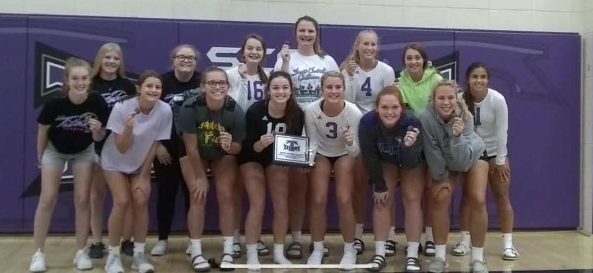 HeadTitan2020's tweet photo. Congratulations to the SCC volleyball team on your first place finish! #SCCPRIDE (photo compliments of Shelley Bower Blankenship) https://t.co/vNzowlBQqr