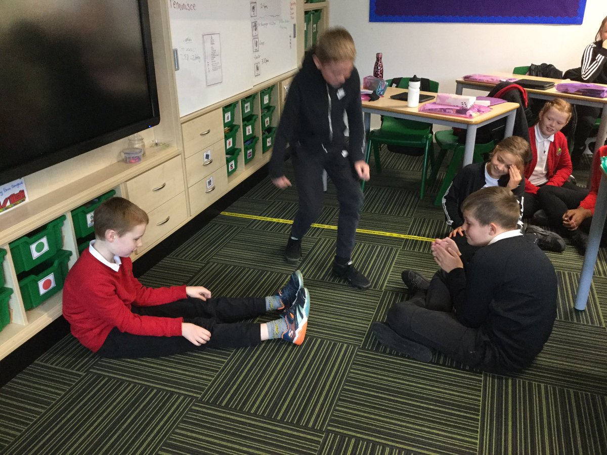 SchoolHillside1's tweet photo. Drama scenarios today in #P7L showing resilience. #ReconnectionPack @LeckieScotland https://t.co/dLzmLkJj6h
