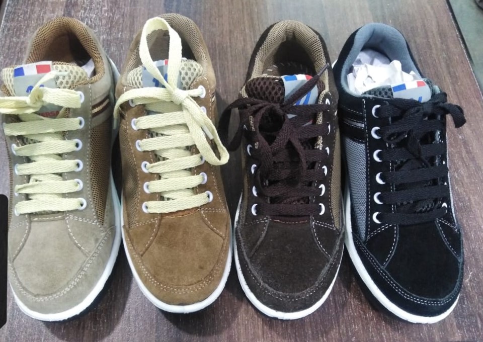 BizFlipper's tweet photo. Outdoor Men Casual Street Wear High Quality Gents Joggers
Colour: Cream, Sea Green, Black, Brown
Sizes: 6, 7, 8, 9, 10, 11
Code: MSJU1001
Just Within Rs/-2099
Free home delivery in all over Pakistan
#𝗙𝗹𝗶𝗽𝗽𝗲𝗿𝗕𝗶𝘇 #MenWear #Gents #OnlineShopping #Joggers #freehomedeliverys https://t.co/FXVXRj9FG9
