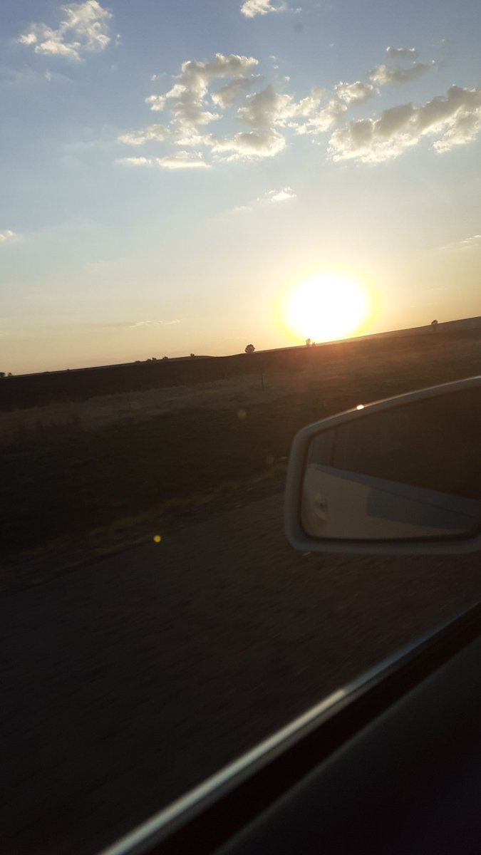 Who is upgrading the road between Balfour and Standerton? R23!!!!.....haaii haaiii it's about 10years being upgraded and nothing is happening #Mpumalanga #click #702breakfast #tumisole #tenderprenuer #myanc #mynumsa