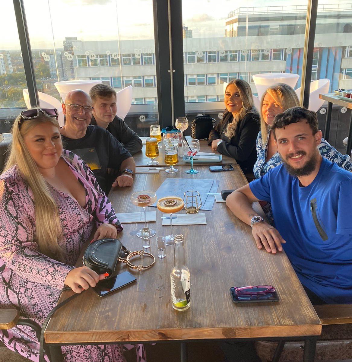 Happy birthday to me! 🎁🎂🥂🍾🎉Life’s too short not to celebrate every chance you get with those who mean the most ❤️ My pre-birthday meal at <a href="/14barandgrill/">14</a> yesterday was amazing, and we had the best night #birthdaygirl #birthdaycelebration