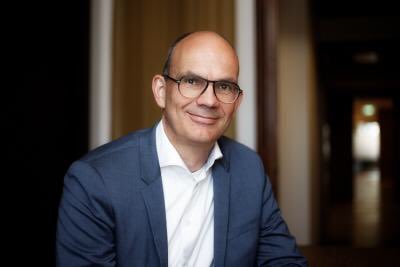 Globalisation or regionalisation? Innovation or just tackling the crisis? How to take strategic choices what will make a difference? 

During the <a href="/ClusterMatch/">Global Cluster Matchmaking</a> <a href="/chrisketels/">Christian Ketels</a> will give a keynote on these challenging questions.

Sign up global-cluster-matchmaking.b2match.io