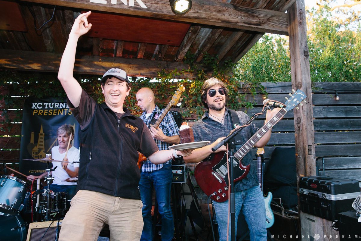 kcturnermusic's tweet photo. Happy birthday to New Monsoon’s rockin’ guitarist Jeff Miller! I sure wish we were all celebrating together in my Cookout Concert Series at HopMonk Novato. Missing you and moments like this photo perfectly captured!

@newmonsoon @hopmonknovato https://t.co/L4tXeJTq0V