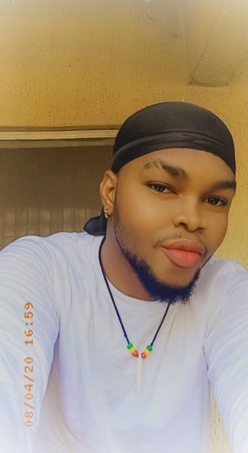 ILOBAVICTOR4's tweet photo. I'm a full main course 😊, Who wants to order? 😋

#BigBrother 
#LILOchooseMORE 
#RespectTacha 
#Burna
#EricaGoFundMe https://t.co/zLSr85JoOu
