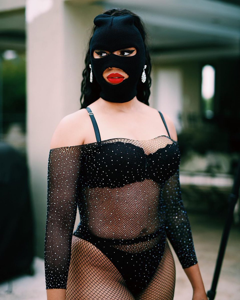 TRACE_Inter's tweet photo. π₯ : Do you have @Nadia_nakai #NAKED2 The Deluxe Album yet? π¨π₯
Stream / Download this LIT album OUT NOW with #Practice ft. @vicmensa. π₯
πΈ : @nadianakai (Via IG)
#TRACENews
#NewMusicAlert
#WeAreUrbanMusic https://t.co/ORi0yQm7S3