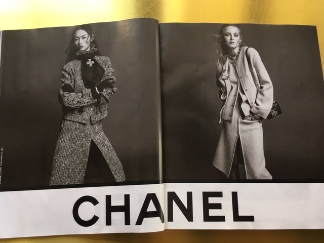 . @chanel - carefully calibrated diversity, advertising like this was a year like any other.  @condenast  @voguemagazine  #VogueHope  #SeptemberIssue