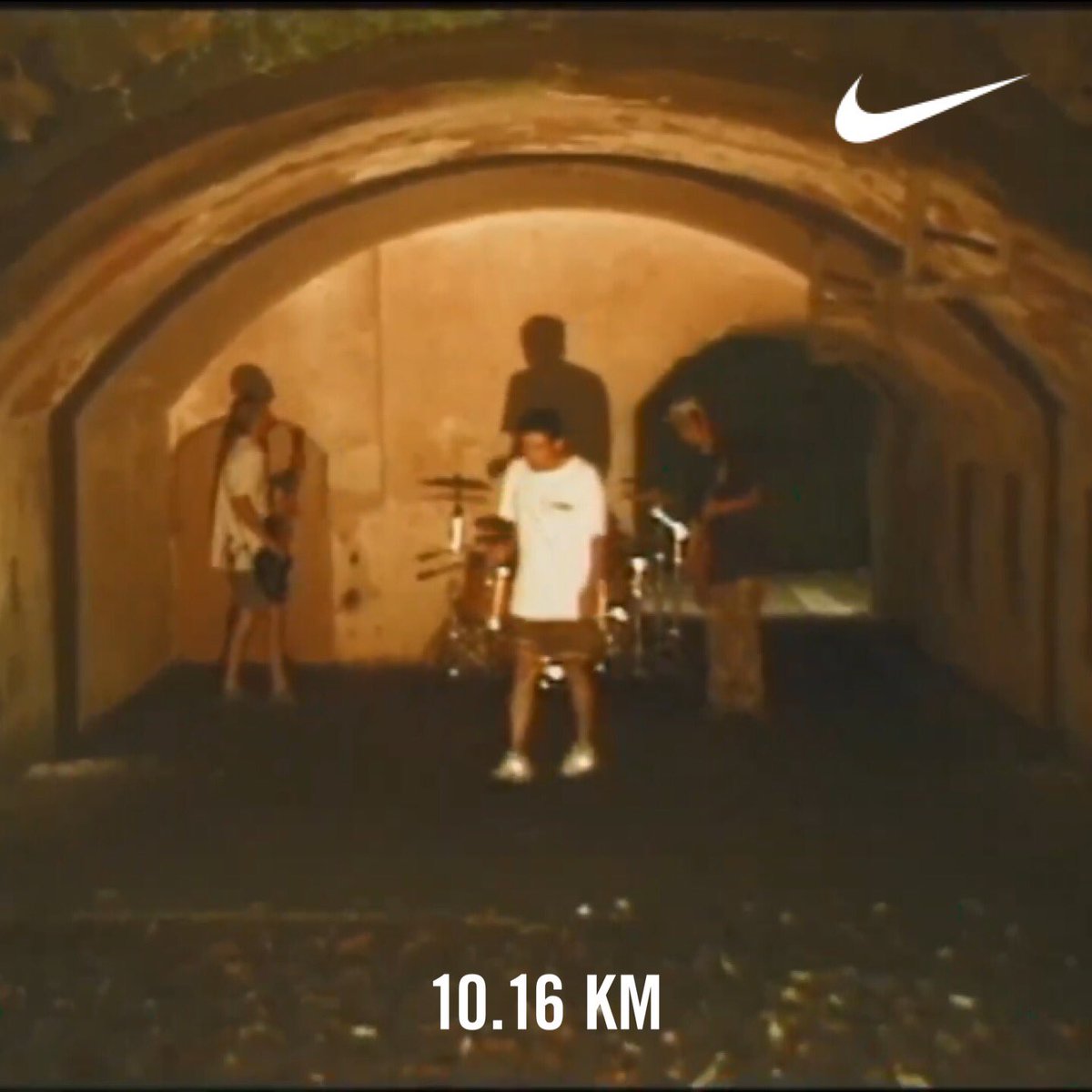 ryo511111's tweet photo. Nike Run Club アプリで 10.16 kmを走りました
20数年前、深夜のTVで観たこのPVがBRAHMANとの出会いでした。
『A MAN OF THE WORLD』ツアーもクラブCOREに観に行ったなー♪
25周年おめでとうございます!!
#BRAHMAN25時間 #幡ヶ谷再生大学陸上部 #幡再陸上部沖縄 #ANSWERFOR #MOBSTYLES https://t.co/oWMFjWfACu