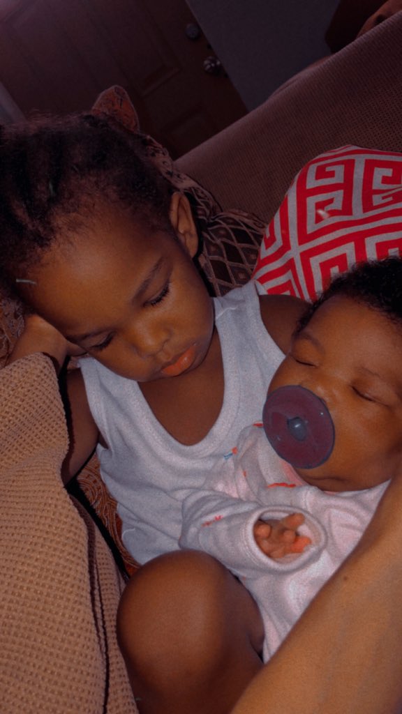 Island_Cocaine's tweet image. Grateful for so much, especially you two. #BoyAndGirlMom 🎊 #OneMonthOld #TwoYearOld