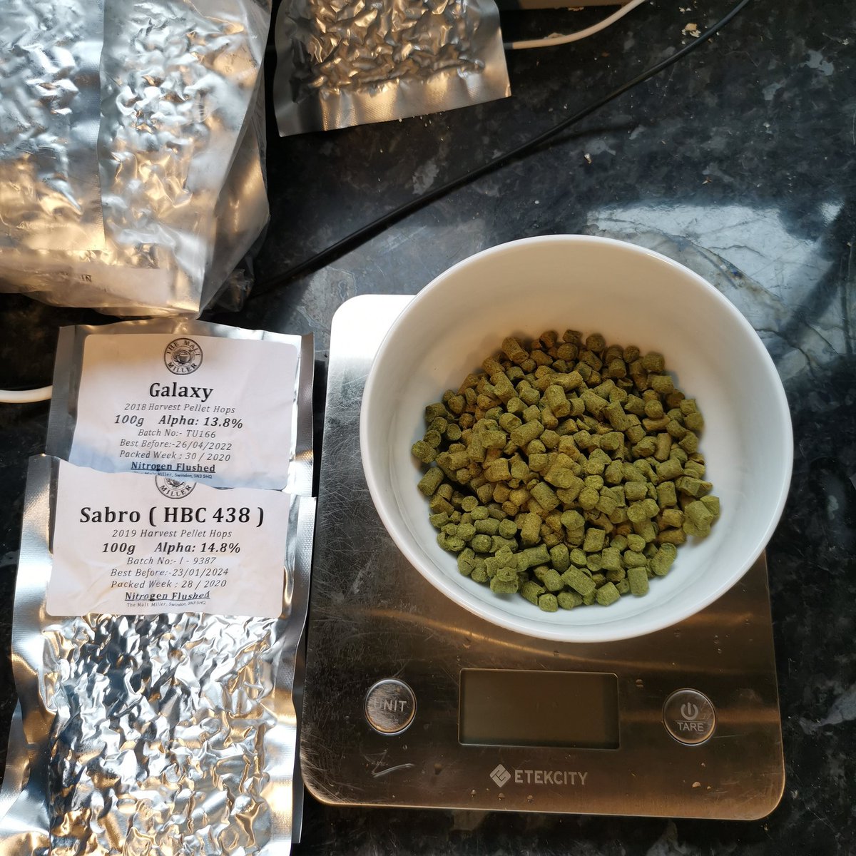 IngolVillage's tweet photo. Dry Hop Day, 130g of sabro and galaxy hops #beer #CraftBeer #hops #sabrohops #galaxyhops https://t.co/pc9IozDR20