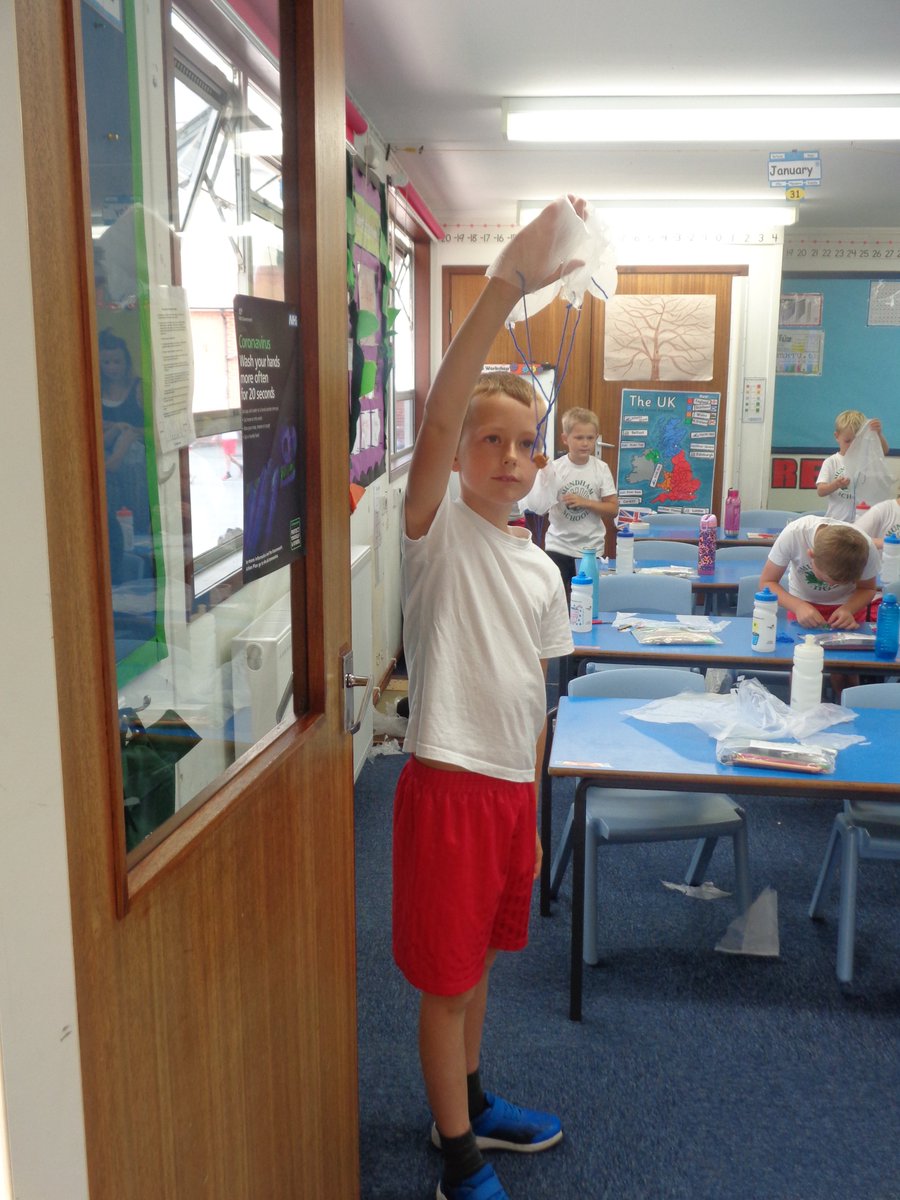NMundhamSchool's tweet photo. Y3 have been exploring air resistance and gravity. Check back tomorrow to see how they got on in their experiment. https://t.co/1NtmmOmnfx