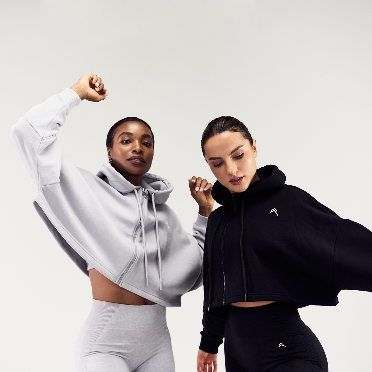 It's a hoody kinda Monday 🤗 Which colour do you prefer? ⁣
⁣
Familia, two more weeks to go until our huge Oner Active launch. Don't miss out - set your reminder on the 21st of September 🤩⁣
⁣
#oneractive