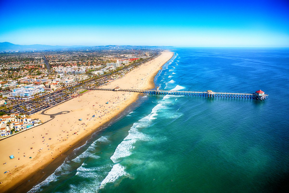 Happy Labor Day! ☀️ 🌊  We hope you have a fun and safe day with family and friends. 🇺🇸