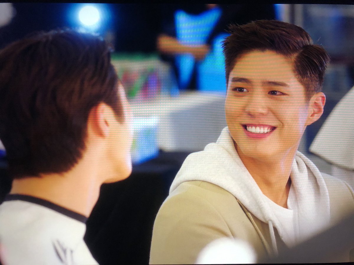 kimchifangirl's tweet photo. SaHyeJooooooooooooooooon! 
You look so GOOD! 🔥🔥🔥Angpogeeeeeeeeeeeeeeeeee!😱😱😱

#박보검_청춘기록_오늘첫방 
#박보검_청춘기록_티비엔_월화9시
@BOGUMMY #ParkBoGum #박보검 https://t.co/KAW5FC05HN