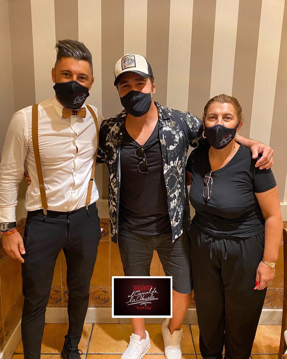 acorralabuela's tweet photo. Tenemos la visita de @davibusta 😉#asador #elcorraldelaabuela #bustamante #cantante #aranjuez #comerbien #restaurante #madrid https://t.co/WRLNGaNbw7
