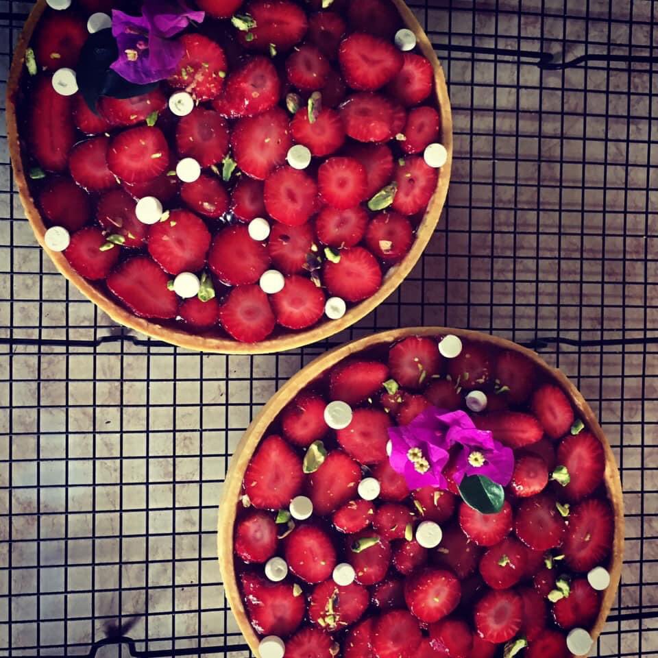 valecenturion86's tweet photo. Ofrezco mis trabajos de pastelería a cambio de pañales para adulto, leche, frutas y verduras. O algún artículo para el hogar. Tengo a mi papá muy enfermo en casa, actualmente estoy sin trabajo cualquier ayuda es mucha para mi. Gracias! +595 981221121 con Melina https://t.co/39kzlIRvF8