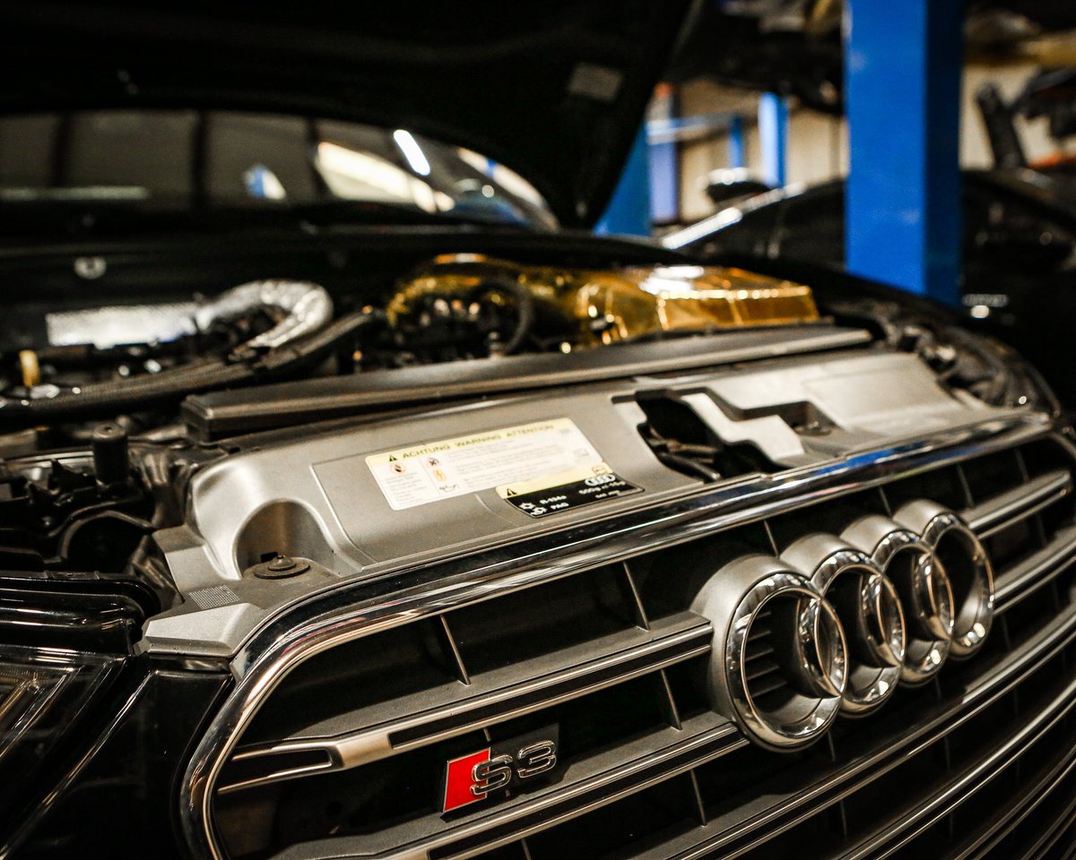 MintySnep's tweet photo. My Audi had a heart transplant for a little more โshoveโ...had to snap some fancy pics of the new goodies! #audi #S3 #boostaddict #DBV2 #hybridturbo #8injectors https://t.co/WszYTiNIjB