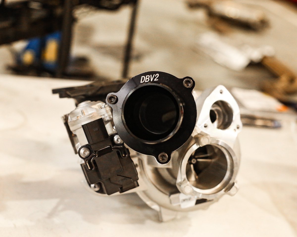 MintySnep's tweet photo. My Audi had a heart transplant for a little more โshoveโ...had to snap some fancy pics of the new goodies! #audi #S3 #boostaddict #DBV2 #hybridturbo #8injectors https://t.co/WszYTiNIjB