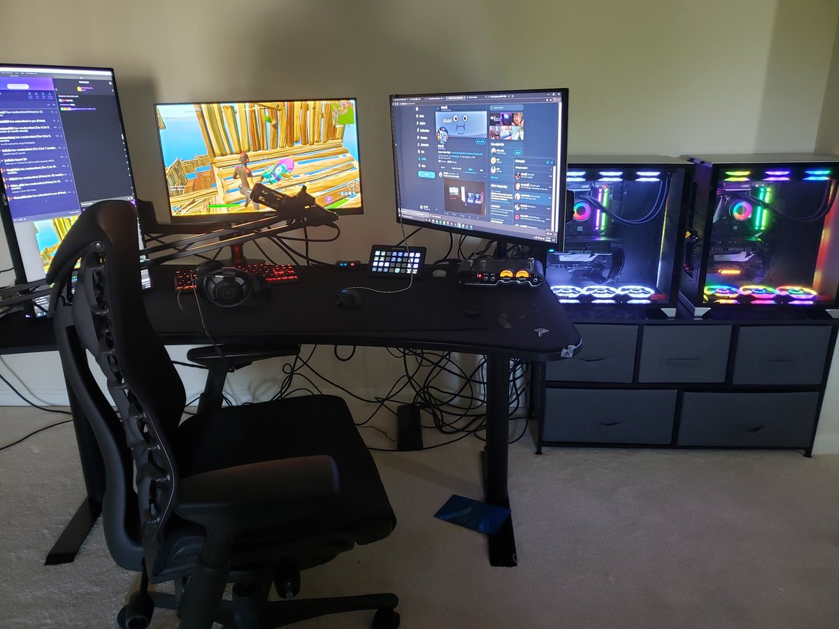 ChapFN's tweet photo. finally 100% setup 😄 https://t.co/cU1NwYjjUQ