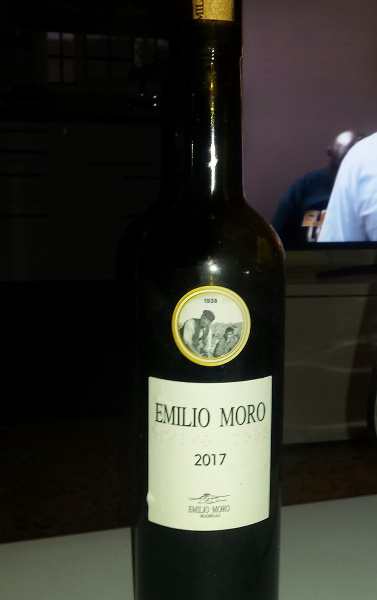 Emilio Moro , increíble Ribera del Duero..notas de toffe, chocolate tostado,nariz espectacular. A los 30 min Explosion en boca.frutas madura. Nota: 92 Precio: 16€