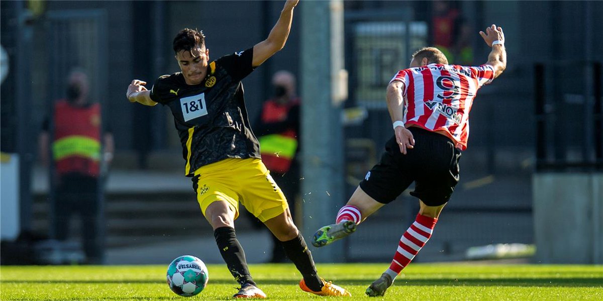 RNBVB's tweet photo. 🧐🙌 #BVB-Neuzugang #Reinier feiert im Test gegen Sparta #Rotterdam seine Premiere im #Dortmund|er Trikot. Gute Ansätze sind erkennbar, doch es fehlt noch etwas: (RN+) https://t.co/563Sedby74 (Foto: Kirchner-Media) #BVBSPA https://t.co/XtxTGkaQar