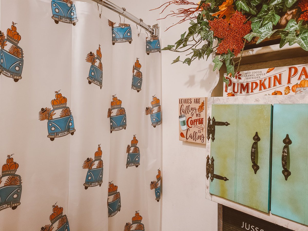 Falling in love with my decorations 😍