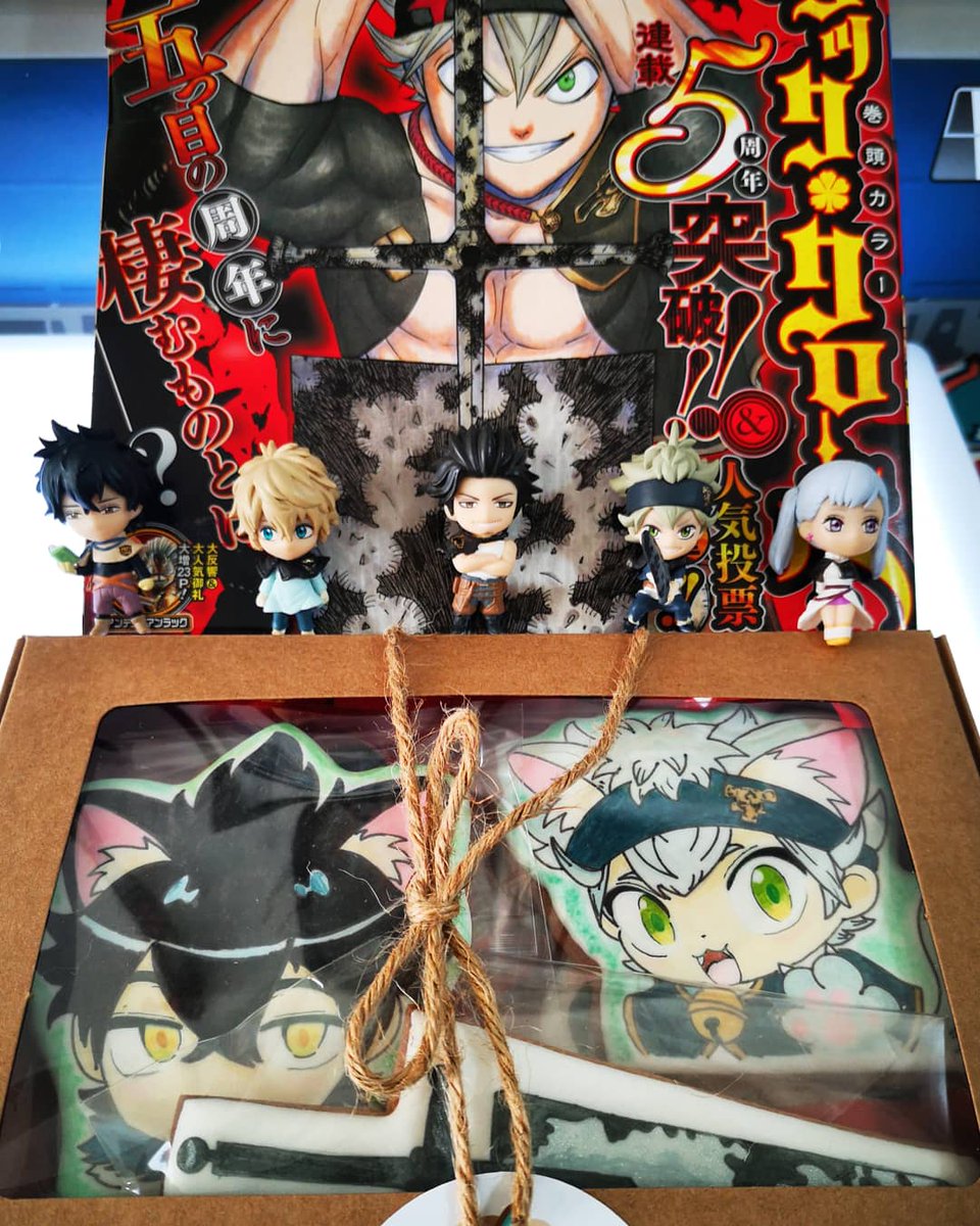 ztatik1's tweet photo. I have a friend who makes her art in the best cookies in the world, these are beautiful ✨😊 #fanart #bc
#cookies #blackclover ♣️
◾ https://t.co/A9rsoDgNeb
Art asta and yuno by : @setta_kobayasi
#bcfans #ブラッククローバー
@o_ihs_oy @BlackClover_EN
@crunchyroll_es @bclover_PR https://t.co/fn7Xqx0IxK