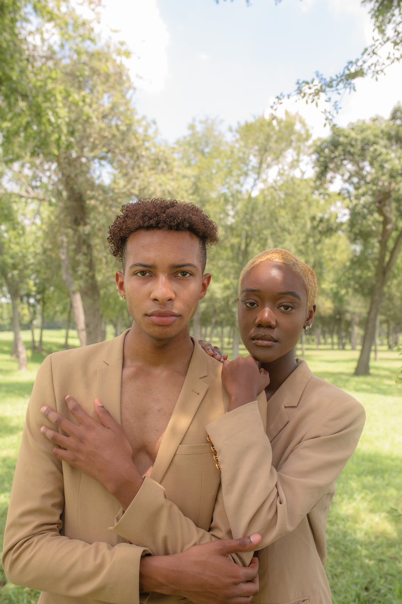 koolhelen's tweet photo. my friends modeled for me and i’m super happy w/ the outcome 🥺🥺 https://t.co/phl7qxQld4