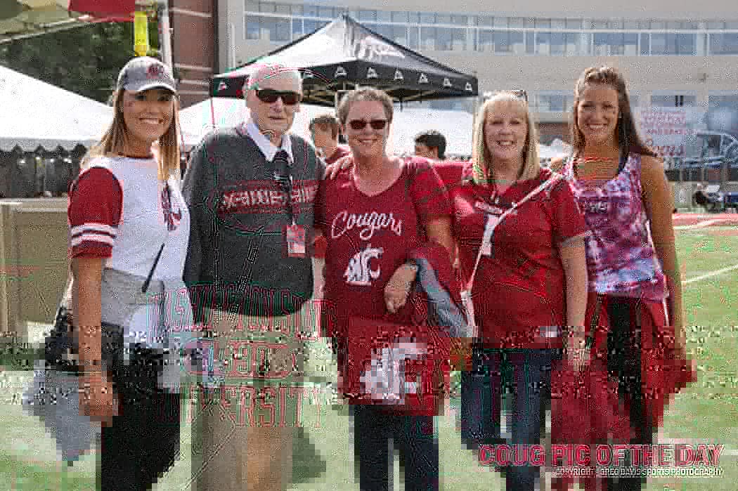 GDSportsPhotos's tweet image. RIP #BobRob...I feel so fortunate to have spent so much time with Bob on road trips his last few years.  He told me 100&apos;s of stories, and I never heard the same one twice.  I especially like the early stories of him doing play-by-play of Roller Derby and WWF in Tacoma!  #LEGEND