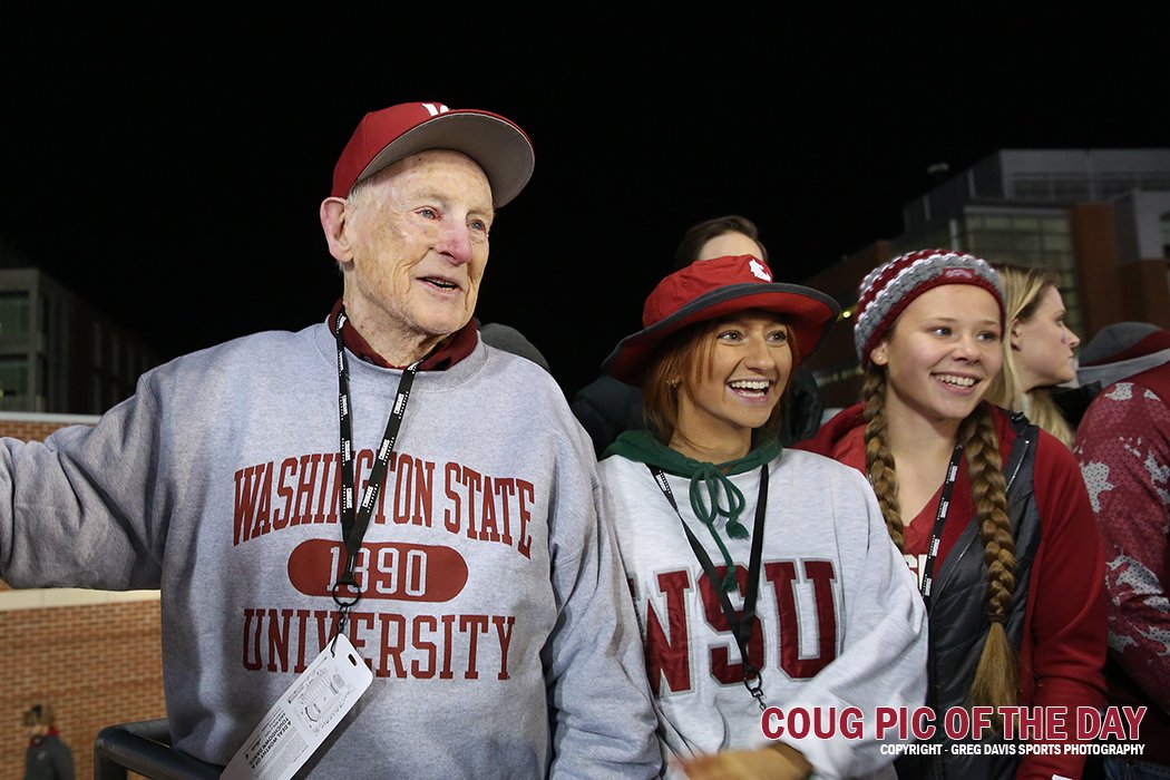 GDSportsPhotos's tweet image. RIP #BobRob...I feel so fortunate to have spent so much time with Bob on road trips his last few years.  He told me 100&apos;s of stories, and I never heard the same one twice.  I especially like the early stories of him doing play-by-play of Roller Derby and WWF in Tacoma!  #LEGEND