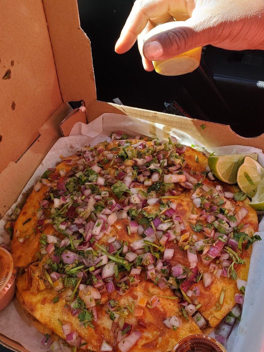 Around_Seattle's tweet photo. Our pizzacoa lunch for 2 from Los Tamales in Tacoma today. This has been advertised online, it's funny too cause it's not really on their menu when you get there.  So maybe it's their #secretmenuitem https://t.co/dpwAmu3FdA