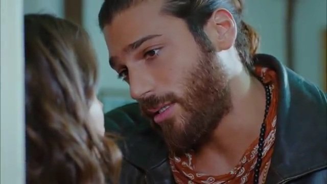 japrilLaliter's tweet photo. " Non basterebbe una vita intera per leggere tutto ,vero?
Per tutto no , ma per una storia d'amore si" 💙
#DayDreamer 
#DayDreamerPrimeTime https://t.co/VTmPU8HxTE