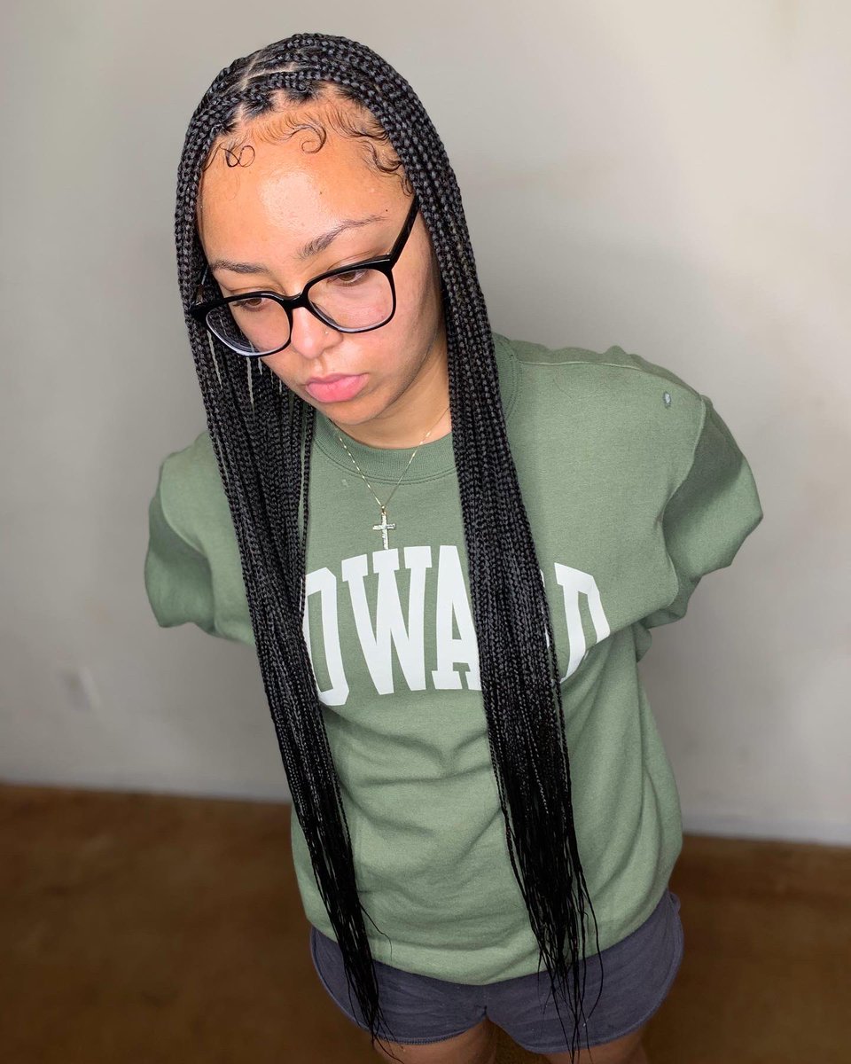 kedidmyhair's tweet photo. Book “Small Knotless Braids”💚💚
•
$15 Non-Refundable Deposit Required ‼️Deposit goes toward Total😊✨The Key to Quality Styles✨
•
• #Atlantahairstylist #jacksonstyles #jsuhair #jsu23 #Jsubraider #Jsu24 #jsubraids #THEEiLove https://t.co/Pkbp8E5X2U