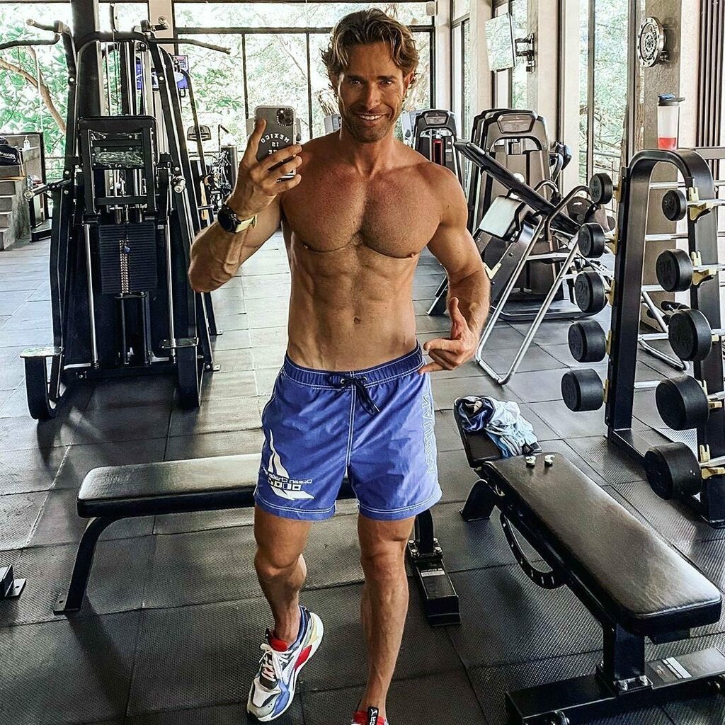 RulliMundial's tweet image. #Reposr “Sé el ejemplo que quieres ver. Sé la vida que quieres vivir. Sé el amor que quieres recibir. “
#beyourself #darsinesperar #reallove #behappy #healthylifestyle #picoftheday vía instagr.am/p/CE2ZXdWJj8X/