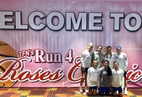 showtime_2024's tweet photo. Showtime battled until the last second. Lost 59-60 in @TFNsRun4Roses  Gold Bracket Semi Finals to Ohio Hoopsters Collins. Awesome game among many talented ladies from OHIO. Check out our live game footage on Facebook 🎥💙🏀👏🏻🌹@Ohio_Basketball  #Roses20 #ShowtimeElite2024 https://t.co/4Cnb20Afi8