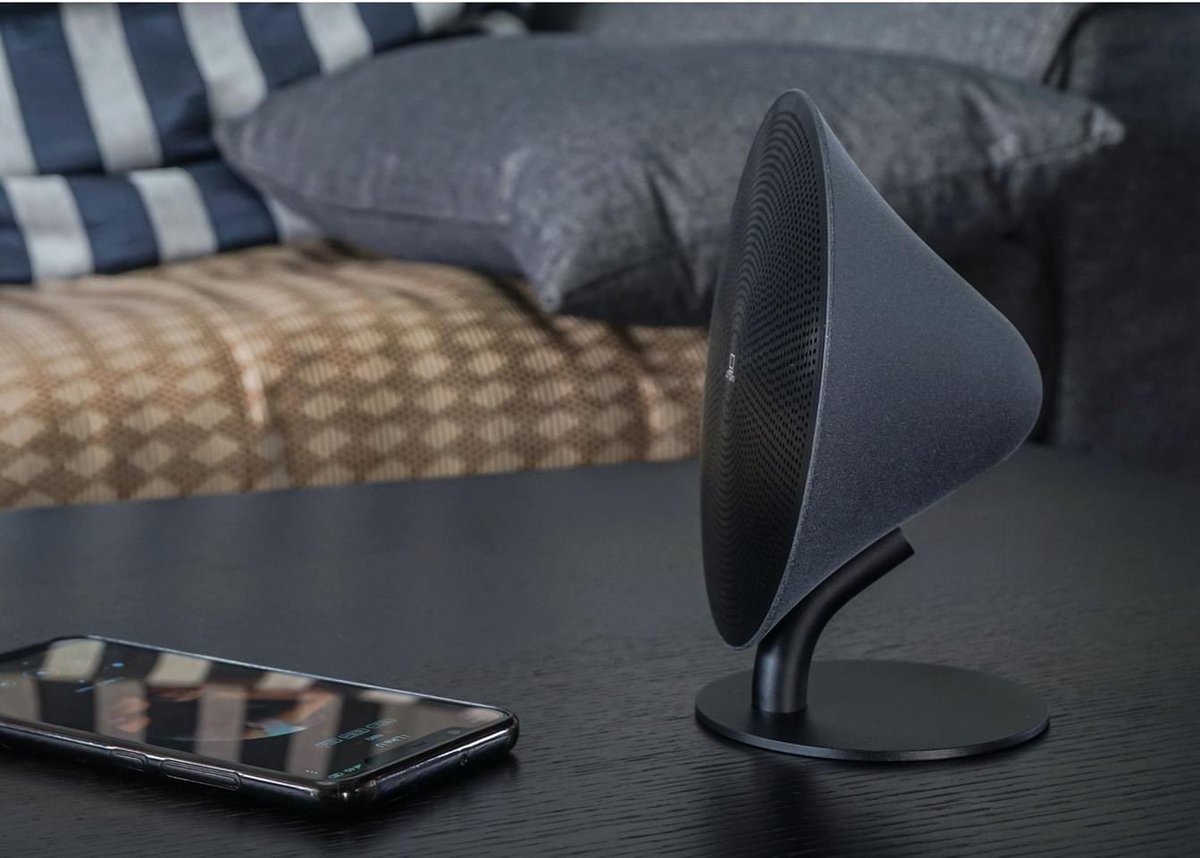 Inspired from the nature of simplicity and unity, the brand new Mini Halo One is an original, modern, and breathtaking brand new designed Bluetooth speaker from Gingko.
#speaker #speakers #speakerbluetooth #music #design #audio #musiclover #musicislife #soundsystem #volume #sound