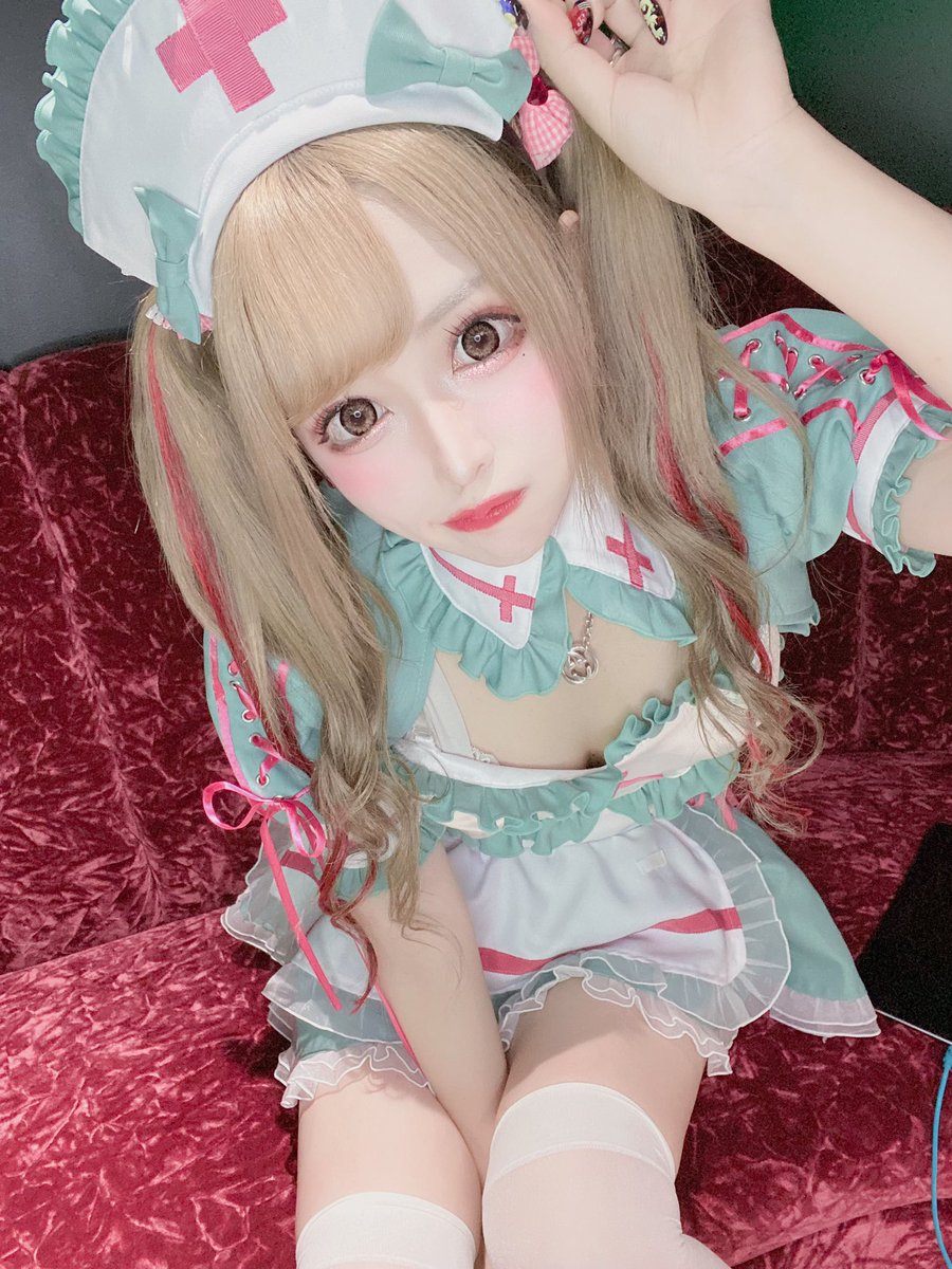 _aroma_666's tweet photo. こんな夜中にナースコールって
どういう風の吹き回しなの😠💓 https://t.co/IukBSWp9nL